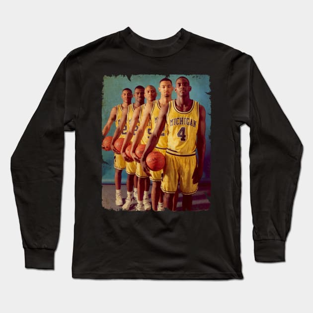 VINTAGE  michigan  BASKETBALL Long Sleeve T-Shirt by SOEKAMPTI